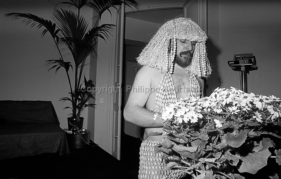 Dressing up 80